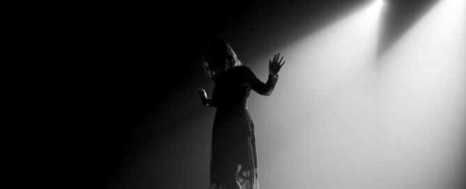 Photo Stage spotlight